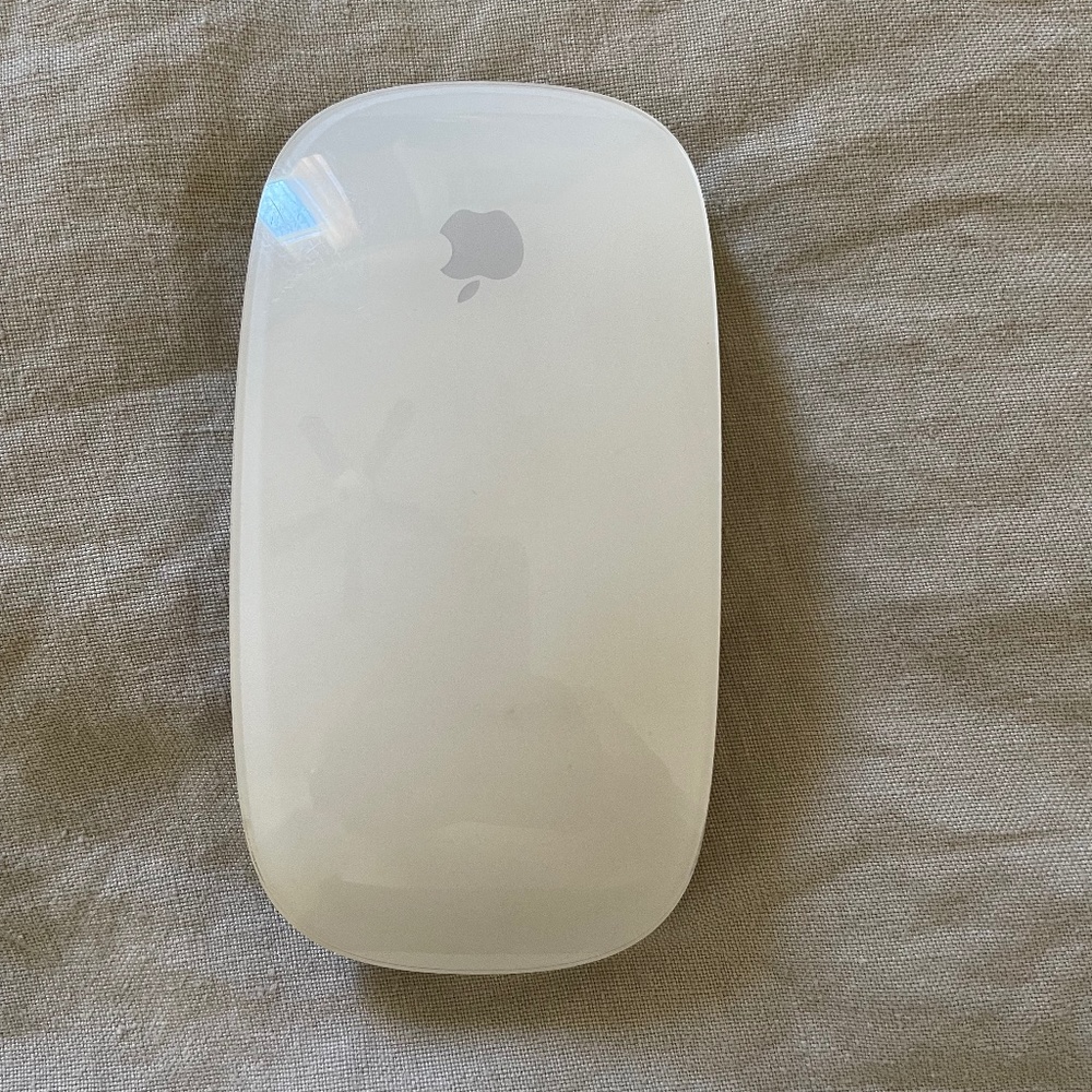 Apple Magic Wireless Bluetooth Mouse
